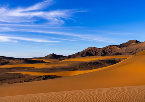 Sand dunes in the Sahara desert, Tassili N'Ajjer National Park, Tadrart Rouge, Algeria