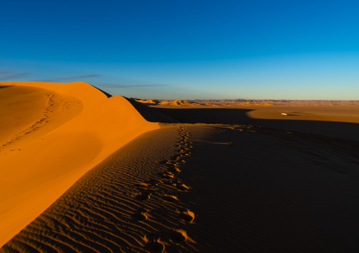 Sand dunes in the Sahara desert, North Africa, Erg Admer, Algeria