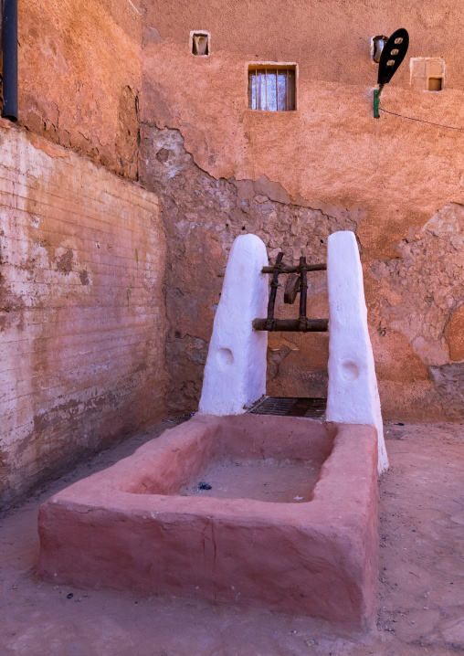 Ksar El Atteuf old well, North Africa, Ghardaia, Algeria