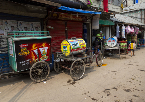 Fresh milk delivery in the street, Dhaka Division, Dhaka, Bangladesh