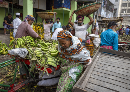 Bananas for sale at vegetables and fruits morning market, Dhaka Division, Dhaka, Bangladesh