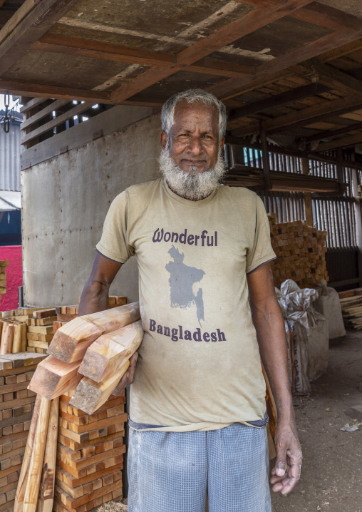 Portrait of a bangladeshi man with a white beard, Dhaka Division, Keraniganj, Bangladesh