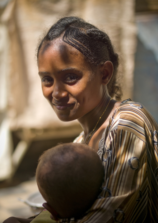 Portrait of a mother and her child, Northern Red Sea, Massawa, Eritrea