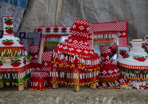 Pots decorated with beads, Semien-Keih-Bahri, Keren, Eritrea