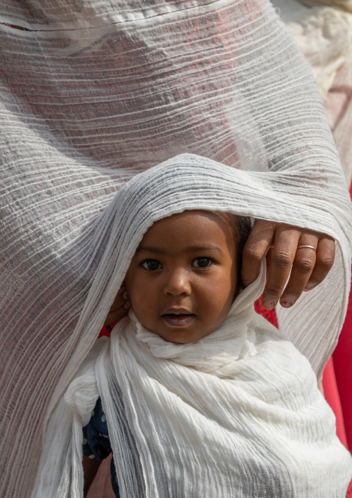 Eritrean orthodox mother and daughter, Central region, Asmara, Eritrea