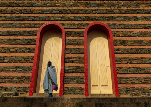 Eritrean woman praying at enda mariam orthodox cathedral, Central region, Asmara, Eritrea