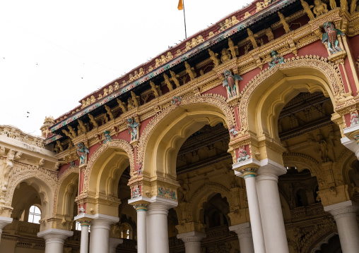 Pillared hall of Thirumalai Nayakar Palace, Tamil Nadu, Madurai, India