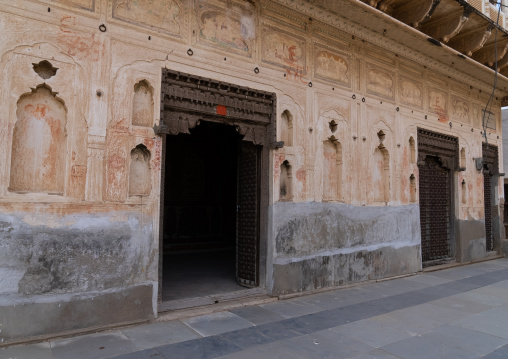 Sone Ki Dukan golden shop, Rajasthan, Mahansar, India