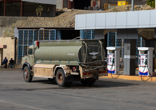 Gas station, Asir province, Sarat Abidah, Saudi Arabia