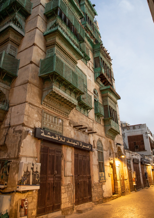 Old house with wooden mashrabiya in al-Balad quarter, Mecca province, Jeddah, Saudi Arabia