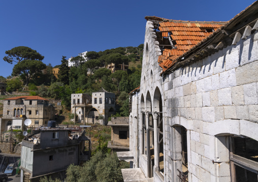 Old abandonned lebanese house in a village, Mount Lebanon Governorate, Beit Chabab, Lebanon