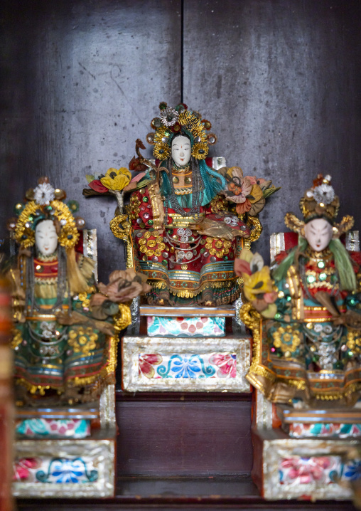 Buddhist temple in Pinang Peranakan mansion, Penang island, George Town, Malaysia