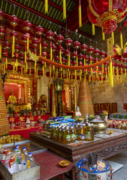 Buddhist temple, Penang island, George Town, Malaysia