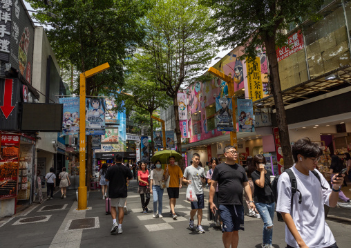 People in shopping area, Ximending district, Taipei, Taiwan