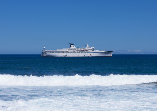 Cruise ship , Easter Island, Hanga Roa, Chile