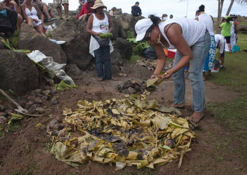 Oven during tapati festival, Easter Island, Hanga Roa, Chile