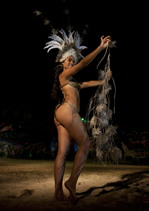 Lili Pate during tapati festival, Easter Island, Hanga Roa, Chile