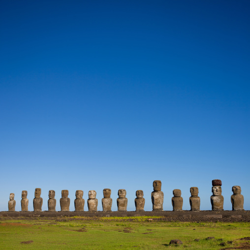 Monolithic moai statues at ahu tongariki, Easter Island, Hanga Roa, Chile