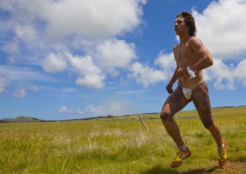 Tau' a rapa nui race competition during tapati festival, Easter Island, Hanga Roa, Chile