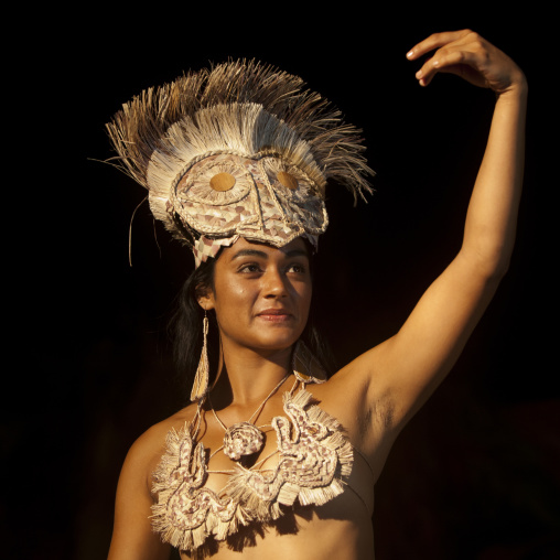 Lili Pate during tapati festival, Easter Island, Hanga Roa, Chile