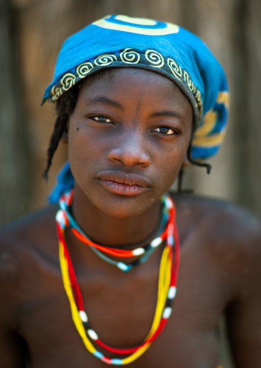 Portrait of a Muhacaona tribe woman, Cunene Province, Oncocua, Angola