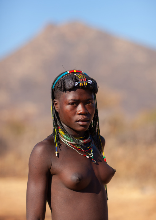 Portrait of a Muhacaona tribe woman, Cunene Province, Oncocua, Angola