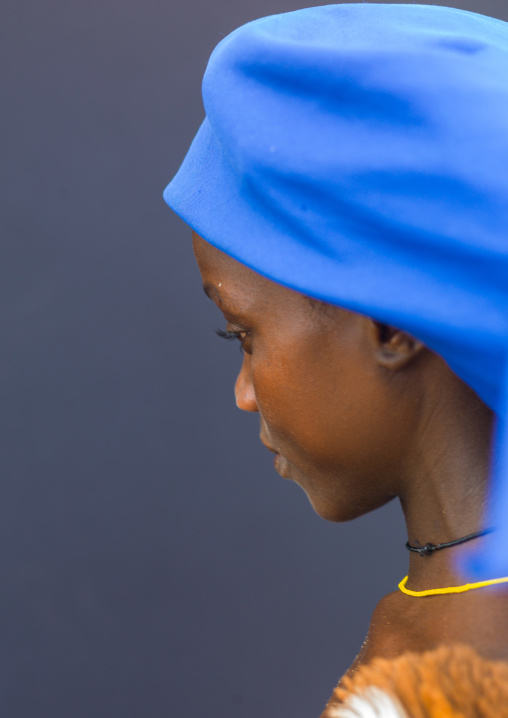 Mucubal tribe woman wearing a blue headwear, Namibe Province, Virei, Angola