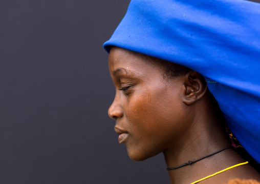 Mucubal tribe woman wearing a blue headwear, Namibe Province, Virei, Angola