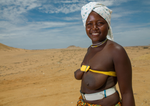 Portrait of a Mucuroca tribe woman, Cunene Province, Sao Joao Do Sul, Angola