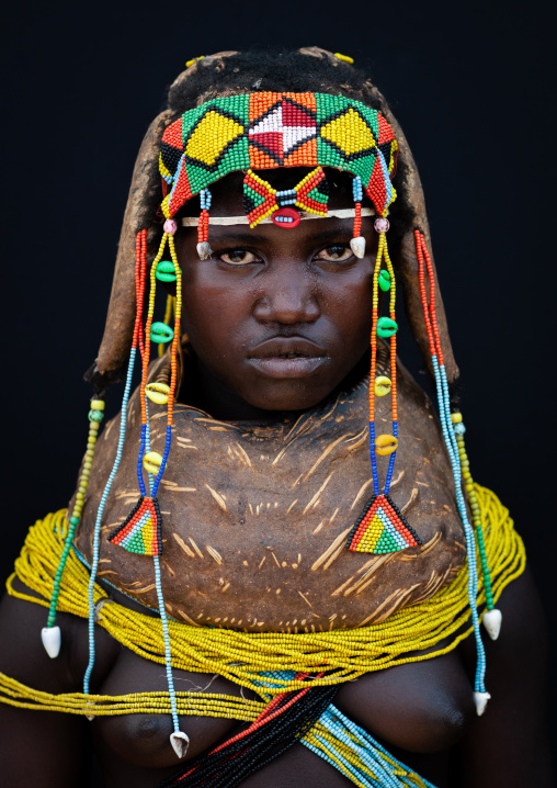 Portrait of a Mumuhuila tribe woman, Huila Province, Chibia, Angola