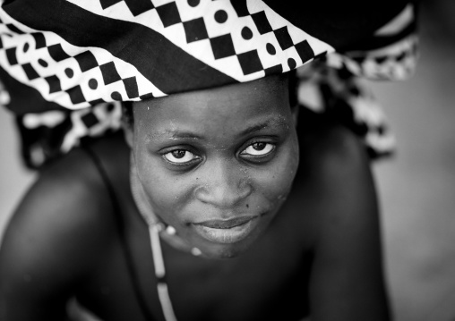 Mukubal Woman Wearing The Ompota Headdress, Virie Area, Angola