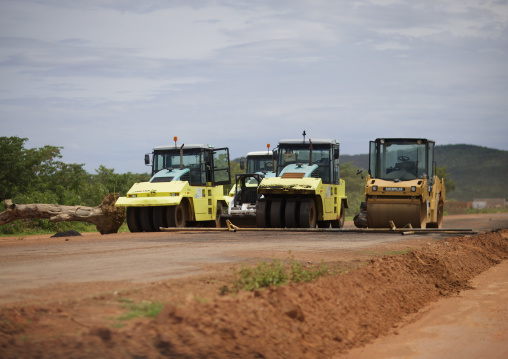 Chinese Steamrollers, Lubango, Angola