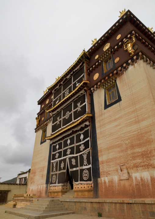 Gadain Sumzanling Monastery, Zhongdian, Yunnan Province, China