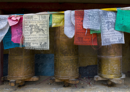 Gadain Sumzanling Monastery, Zhongdian, Yunnan Province, China