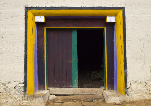 Gadain Sumzanling Monastery Door, Zhongdian, Yunnan Province, China