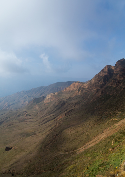 View from Shachong monastery, Qinghai Province, Wayaotai, China