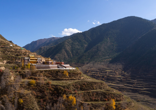 Chong Gon monastery landscape, Tongren County, Longwu, China