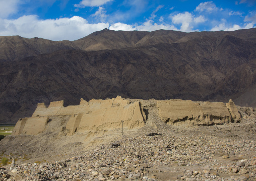 The 7Th Century Ruins Of Tashkurgan Fort, Tashkurgan, Xinjiang Uyghur Autonomous Region, China