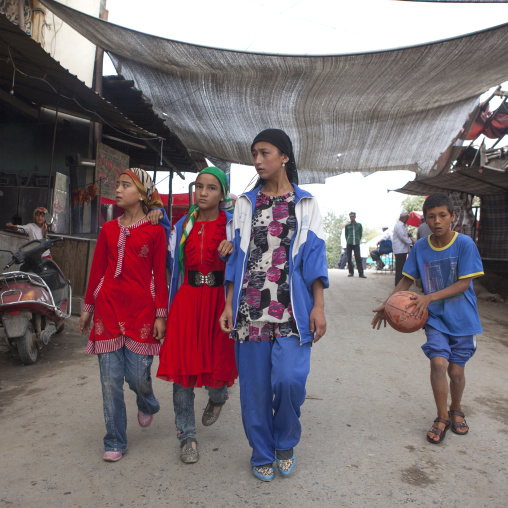 Uyghur Teenagers In Keriya, Xinjiang Uyghur Autonomous Region, China