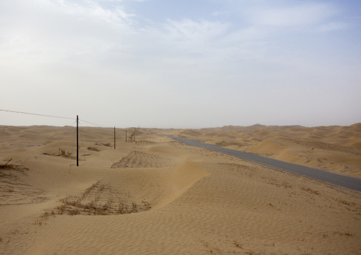 Taklamakan Desert Xinjiang, China, Xinjiang Uyghur Autonomous Region, China