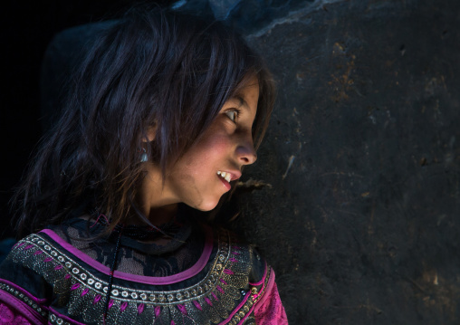 Portrait of an afghan girl, Badakhshan province, Qazi deh, Afghanistan