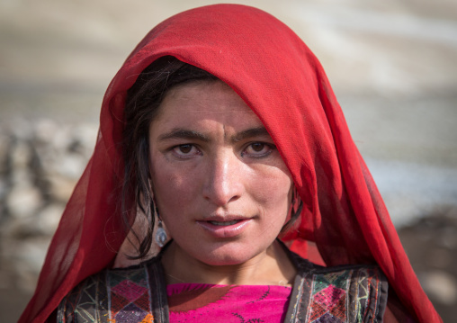 Portrait of a wakhi nomad woman, Big pamir, Wakhan, Afghanistan