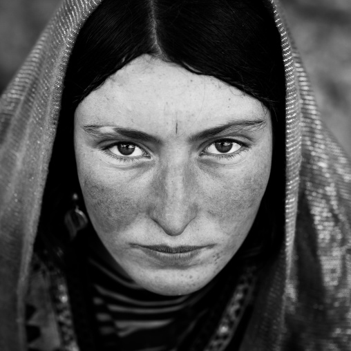 Portrait of a wakhi nomad woman, Big pamir, Wakhan, Afghanistan