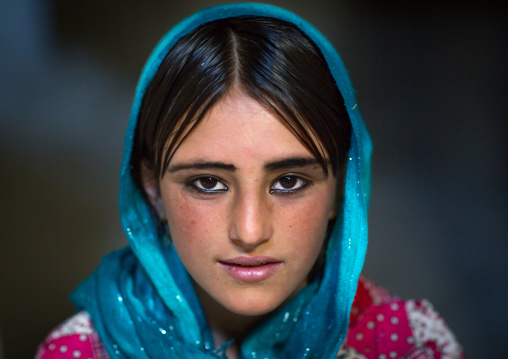 Afghan fteenage girl with nice eyes, Badakhshan province, Khandood, Afghanistan