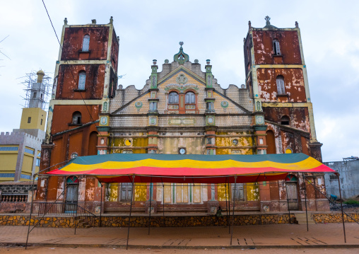 Benin, West Africa, Porto-Novo, multicoloured great mosque