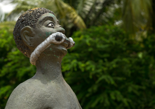 Benin, West Africa, Ouidah, slave statue on the slave trail