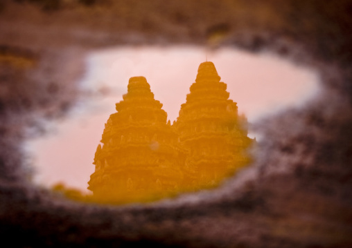 Angkor wat reflection, Siem Reap Province, Angkor, Cambodia