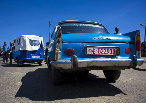 Peugeot 404 Taxi In Harar Old Town, Ethiopia