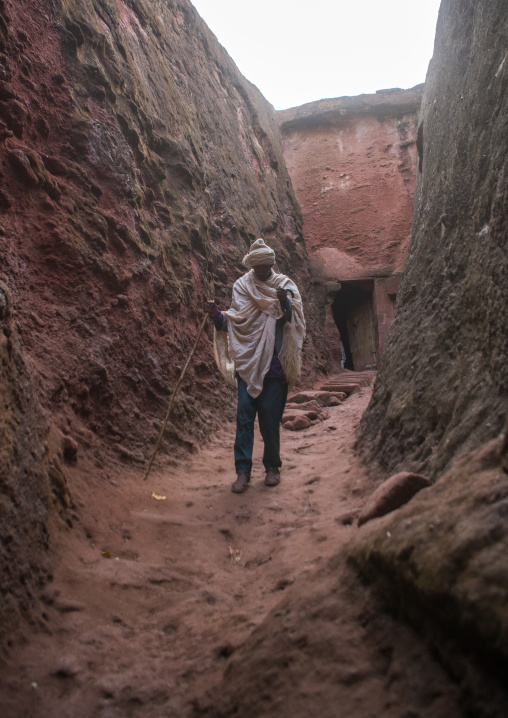 Ethiopian pilgrim during kidane mehret orthodox celebration, Amhara region, Lalibela, Ethiopia