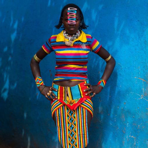 Portrait of a bana woman with clips in the hair, Omo valley, Key afer, Ethiopia